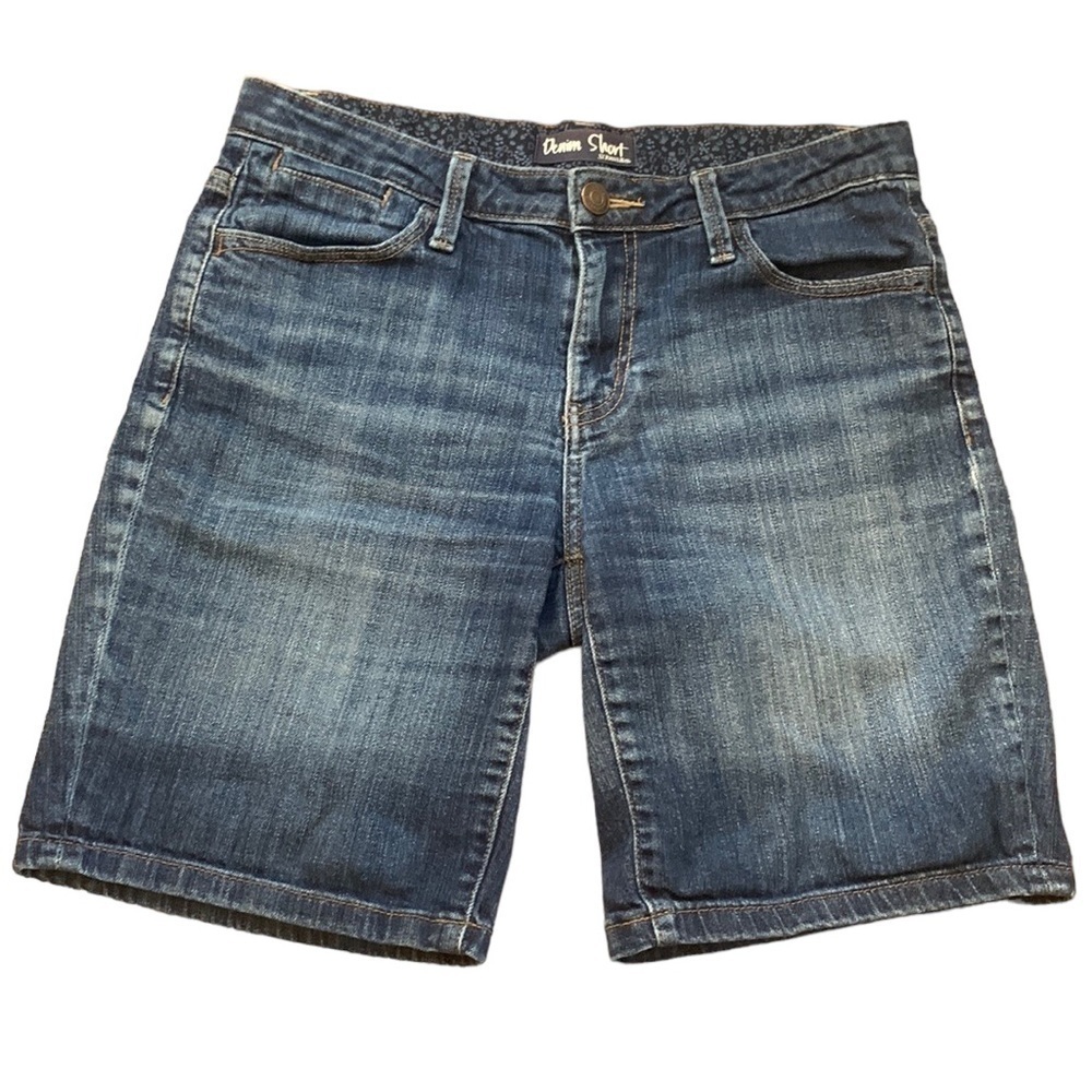 St. John's Bay Bermuda Denim Blue Jean Medium Wash Shorts Size 6
